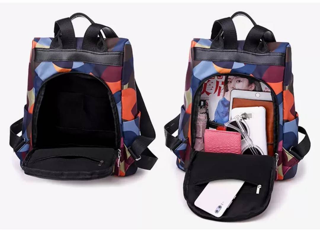 พร้อมส่ง กระเป๋าเป้ผ้าไนล่อนอย่างดีทรงสุดฮิต วัสดุกันน้ำได้ น้ำหนักเบา แถมที่ห้อยตุ๊กตาน่ารักมากคะ ใช้งานทนทาน ดีไซน์สวย มีช่องซิปเยอะ เปิดปิดด้านหลังกันของหาย ฟังชั่นใช้งานได้คุ้มราคาดีรีบจองกันด่วนๆนะคะ