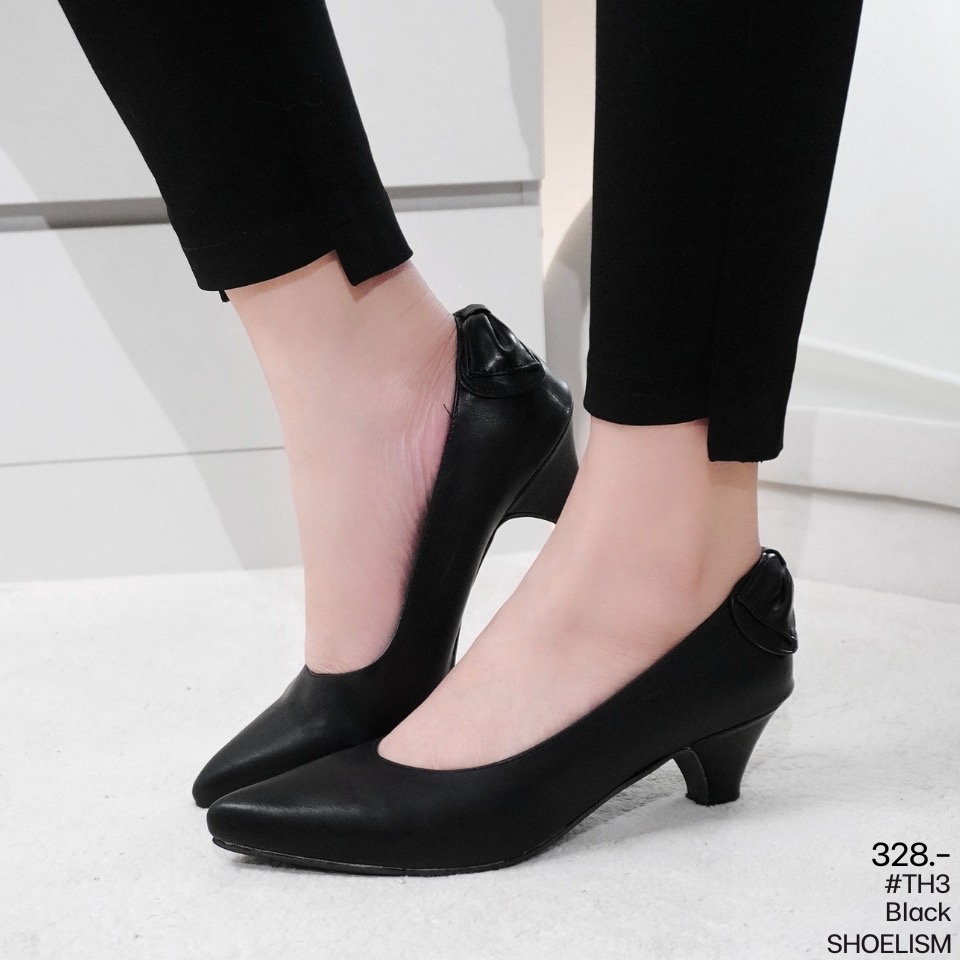 ✨New Collection รองเท้าคัทชู ดีไซน์มินิมอล ใส่แล้วขาเรียวขึ้นทันตา ใส่ทำงานก็ดูสุภาพ งานทางการก็ดูมีสไตล์ เบาสบายไม่กัดเท้า ใส่เดินทั้งวันก็ยังเริ่ด ไซซ์มีครบ 36-40 รีบจับคู่สวยก่อนหมดนะคะ!