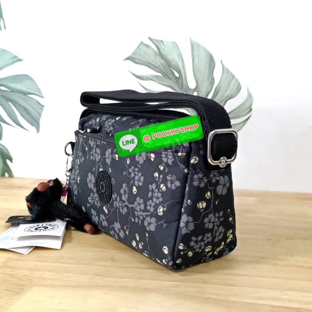 KIPLING Monkey program K16217 Seoul up sling bag รุ่น 3 ซิป สะพายข้าง ขนาดเล็กทรงสี่เหลี่ยมผืนผ้า วัสดุ Nylon 100% หลสกหลายฟังก์ชั่นใช้งาน ครบครันในใบเดียว