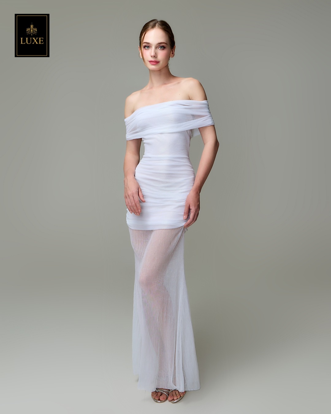 เดรสแฟชั่น แม็กซี่เดรสเปิดไหล่ กระโปรงยาว