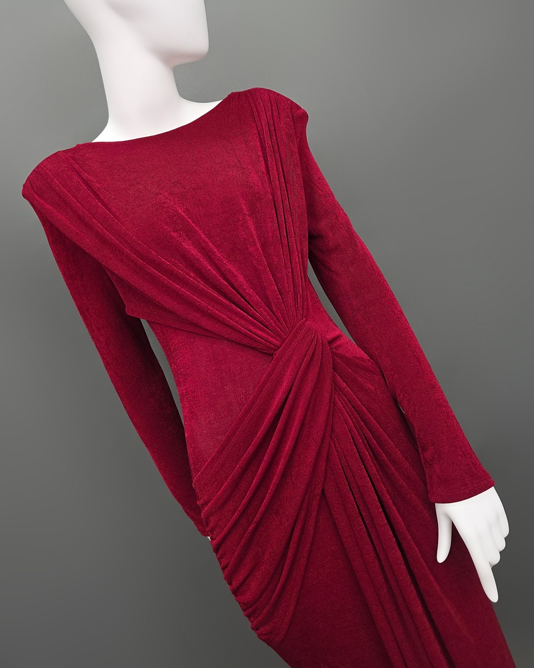 เดรสแฟชั่น แม็กซี่เดรสเสื้อคอกลมแขนยาว เสริมไหล่ กระโปรงยาวคลุมข้อเท้า