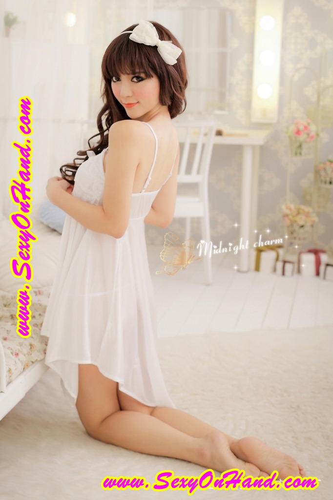 ชุดนอนเซ็กซี่ ชุดนอน สายเดี่ยว ชุดนอน ซาตินแต่งลูกไม้อก สีขาว ชายกระโปรงแต่งเล่นระดับ แบบหรูๆคุณหนูมากๆคะ