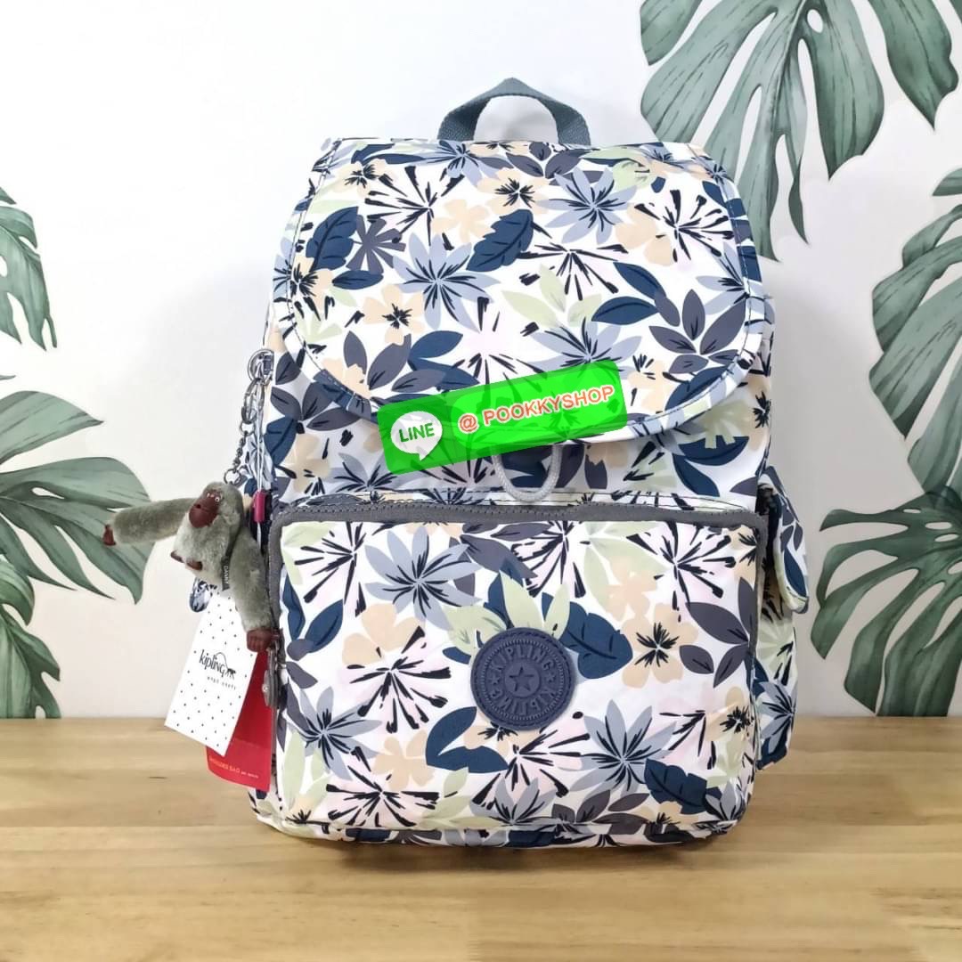 Kipling City Pack Medium Backpack กระเป๋าเป้ Kipling ขนาดกลาง วัสดุ Polyester 100% มีหูหิ้วด้านบน -ด้านหลัง มีซิปหลัง 1ช่องลึก -ด้านข้างมีช่องใส่ของเล็กน้อยทั้ง 2 ด้าน เปิด-ปิด ด้วยกระดุมแม่เหล็ก -ด้านหน้ามีช่องซิปใส่ของแยก 1 ช่อง และ ช่องปรับขนาดด้วยสายล