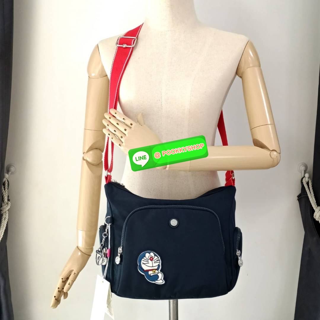 Kipling GABBIE Mini Doremon Blue กระเป๋าสะพายข้างรุ่นใหม่จาก Kipling X Doremon Collection วัสดุด้านนอก Nylon + ซับใน Polyester