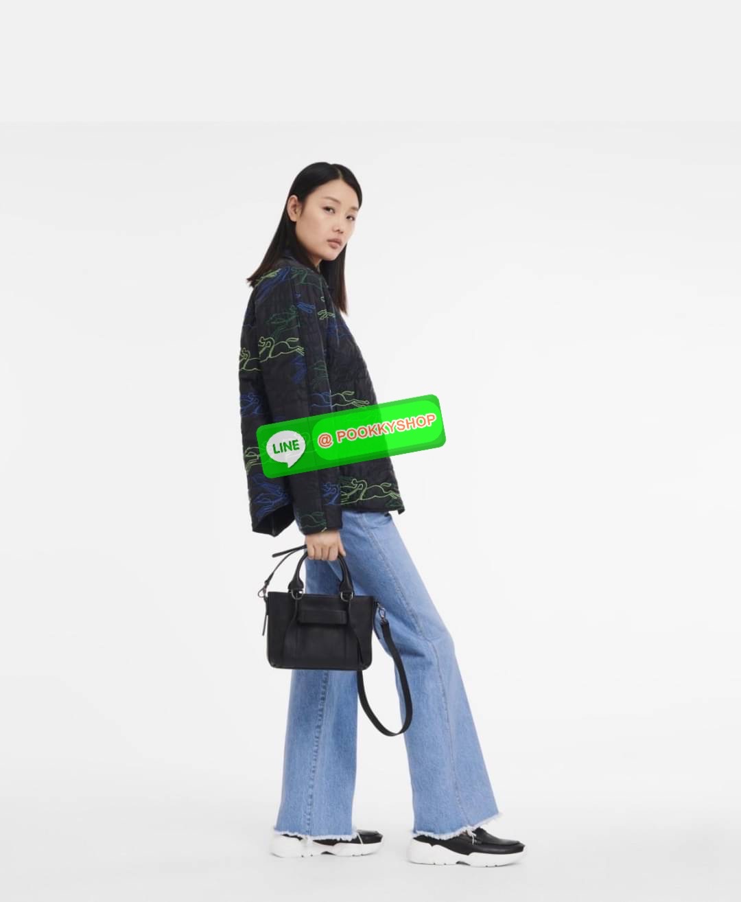 💕LONGCHAMP 3D S HANDBAG กระเป๋าใบนี้สามารถเป็นแบบ cross-body ได้ด้วยสายสะพายไหล่แบบปรับ และยังสามารถถอดออกได้ เมื่อต้องการเป็น Handbag กระเป๋า LONGCHAMP 3D เป็นส่วนหนึ่งของเทรนด์ปัจจุบันด้วยสไตล์สากลที่ทันสมัย ปรับให้เข้ากับวันหยุดสุดสัปดาห์ทําให้