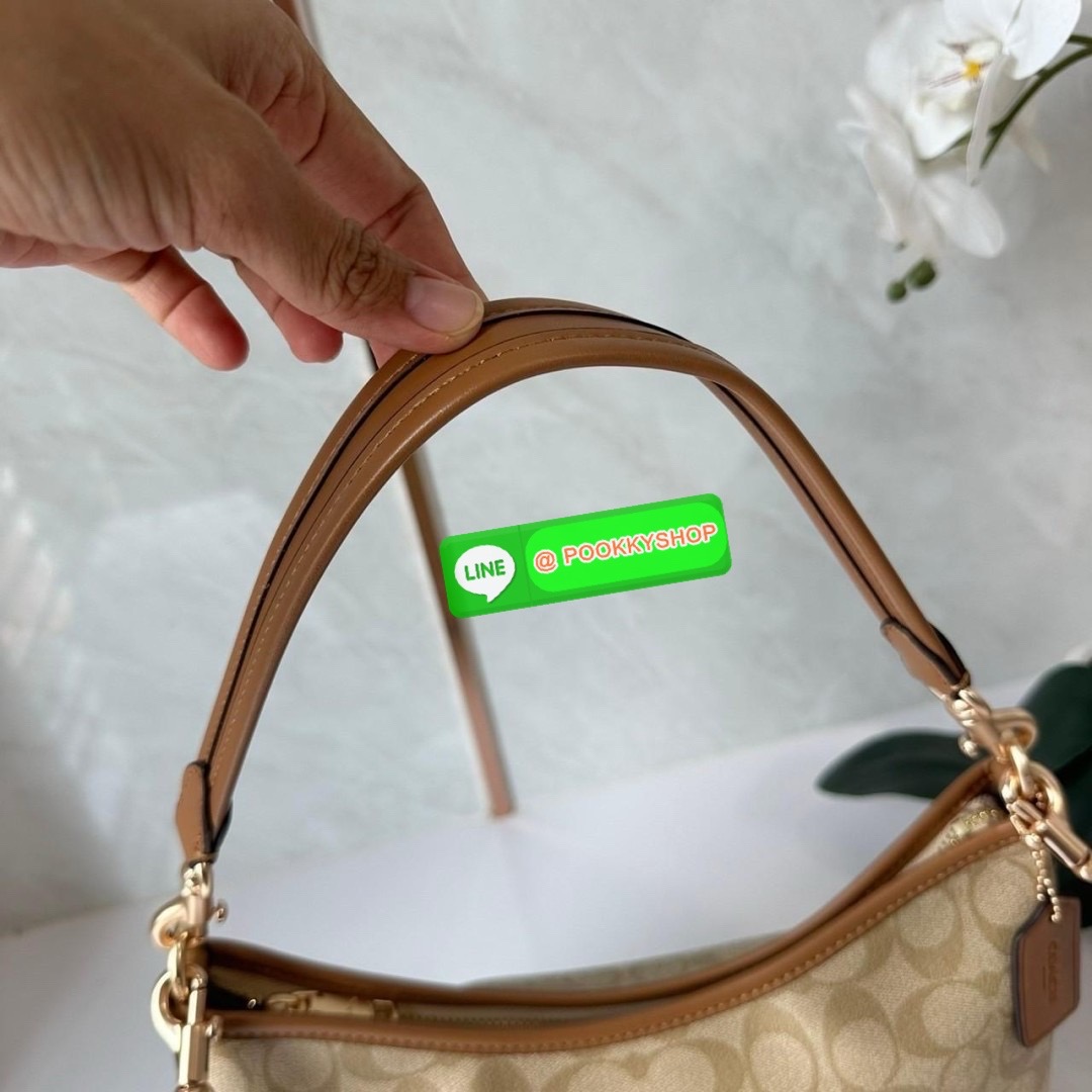 Coach Laurel Shoulder Bag Black CR148 🔖กระเป๋าสะพายข้าง/ไหล่ ทรง hobo สวยทันสมัยไม่มีเอาท์ 🔖วัสดุ : pebble leather 🔖เปิด - ปิด แบบซิปบน ภายในช่องโล่งกว้าง มีช่องรับแยกสองช่องมีซิปหนึ่งช่อง จุของได้เยอะ