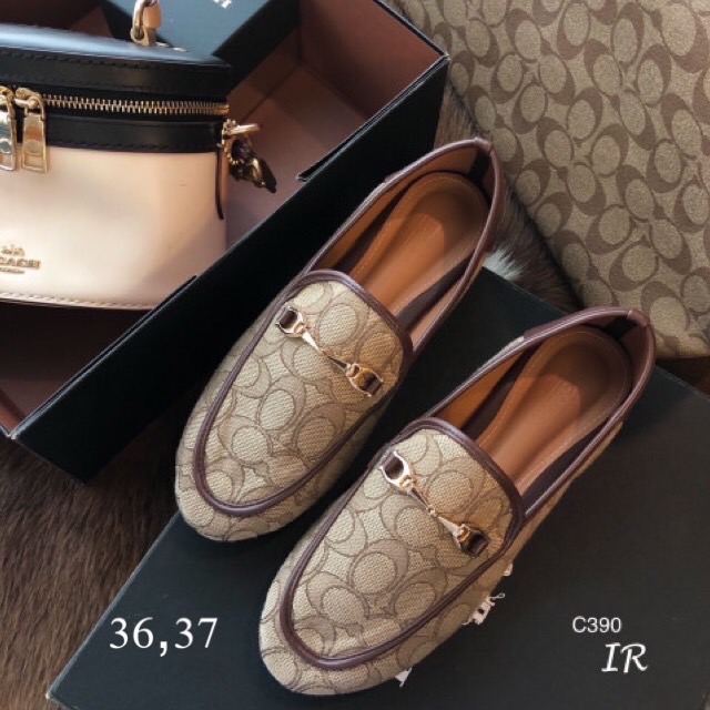 SALE ลดกระหน่ำเคลียร์สต๊อก 450 ส่งฟรี ems เลยจ้า สินค้าใหม่ไม่มีตำหนิ