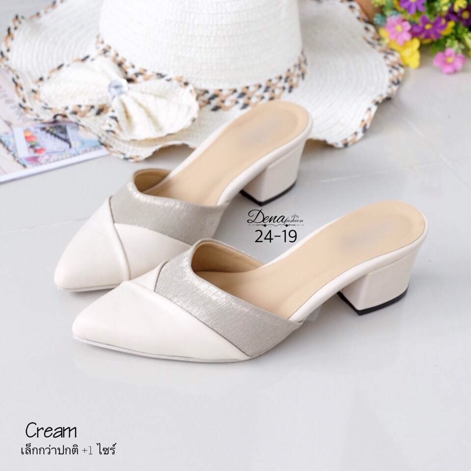 24-19 คัชชูเปิดส้น สวยสะกด คัชชูเปิดส้นเก็บทรงเท้าสวย วัสดุหนังพียูเล่นลายและสีแบบทูโทน แต่งแบบมีมิติด้วยการเย็บไขว้ทรงหน้าวีเล็กน้อย ทำให้หน้าเท้าดูสวยเรียวยิ่งขึ้น จัดเล้ยอย่าได้รีรอทรงนี้ขายดีคอนเฟริมม