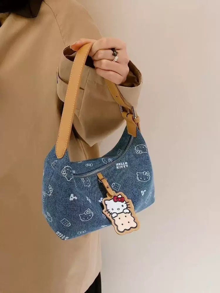 กระเป๋า kitty น่ารักมาก สาวกคิตตี้ห้ามพลาดเลย งานเกรดพรีเมี่ยมสุดๆ