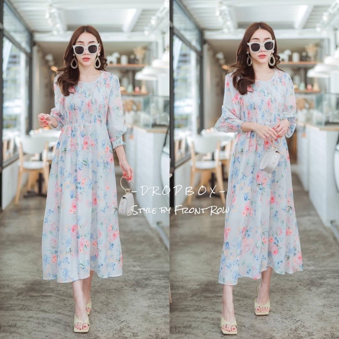 DROPBOX Style by Front Row Sweet Flora On Maxi Dress หวานๆกับเดรสพิมพ์ลายดอกไม่รุ่นนี้ ผ้าใส่สบายมากๆ ทรงปล่อยๆ ช่วงอกด้านหน้าสม๊อกปล่อยชายบาน น่ารักหวานมากๆ