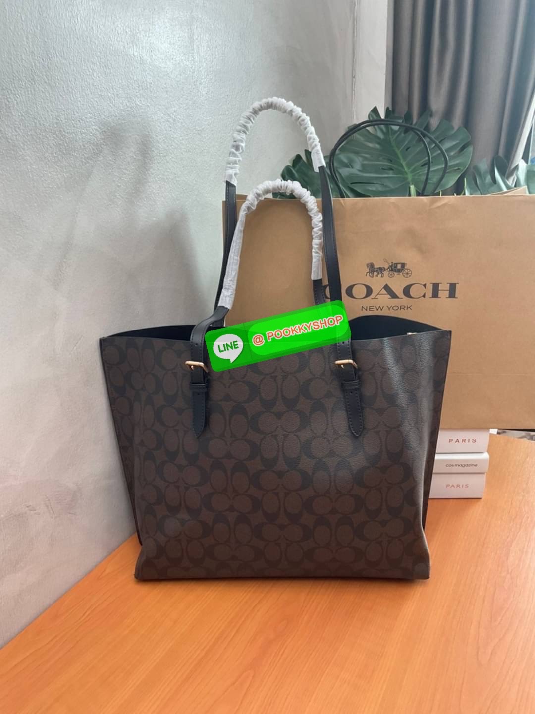 🚚 พร้อมส่ง 🚚 Restock!! รุ่นขายดีที่สุด มากี่รอบก็ขายดีหมดไวทุกรอบ💕 COACH F1665 MOLLIE TOTE IN SIGNATURE CANVAS กระเป๋าสะพายไหล่ Coach ทรง Shopping รุ่นใหม่ คุณภาพดี หนัง pvc หนังนิ่ม ทรงสวย คลาสสิก รุ่นฮิตตลอดกาล ไม่ตกเทรน ภายในแยก