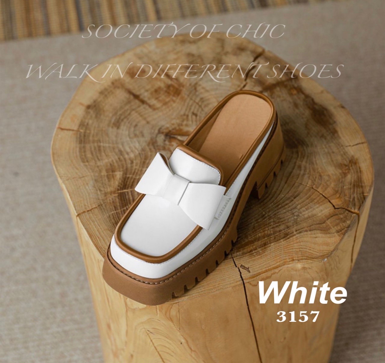 สวยไม่ไหว ใช้ความสวยเปลืองมากแม่!! กระชากสายตาทุกคู่ ให้หยุดอยู่ที่น้องเปิดส้นหนังแก้ว คนสวย สุดเทห์ คู่นี้ ให้ฟิวหลากหลายอารมณ์ ใส่ทำงานก็ได้ ใส่เที่ยวก็ดี ได้ทั้งความเพรียวสวยและสบายหายห่วง เรียบร้อยได้ เท่ห์ เก๋ ปรับได้ทุกลุค จนทุกคนต้องอุทาน Oh!! My ,