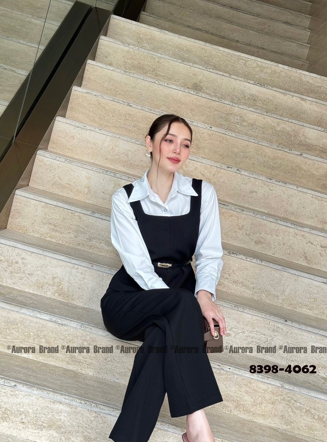 ชุดเซทแฟชั่น SET. 4Pieces Black & White ชุดเซตที่แมทกันได้สวยหรู ลักชูวสุดๆ