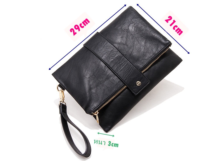 กระเป๋าหนังคลัชมือ Clutch แบรนด์ Forever21 หนังมีTexture ในตัว เนื้อหรูมากคะ ติดแท็คForever 21 ด้านใน ช่องใส่ของซิบใหญ่ 1 ด้านในมีซิปแบ่ง 1 ช่องแบ่งใส่ของ2ช่อง