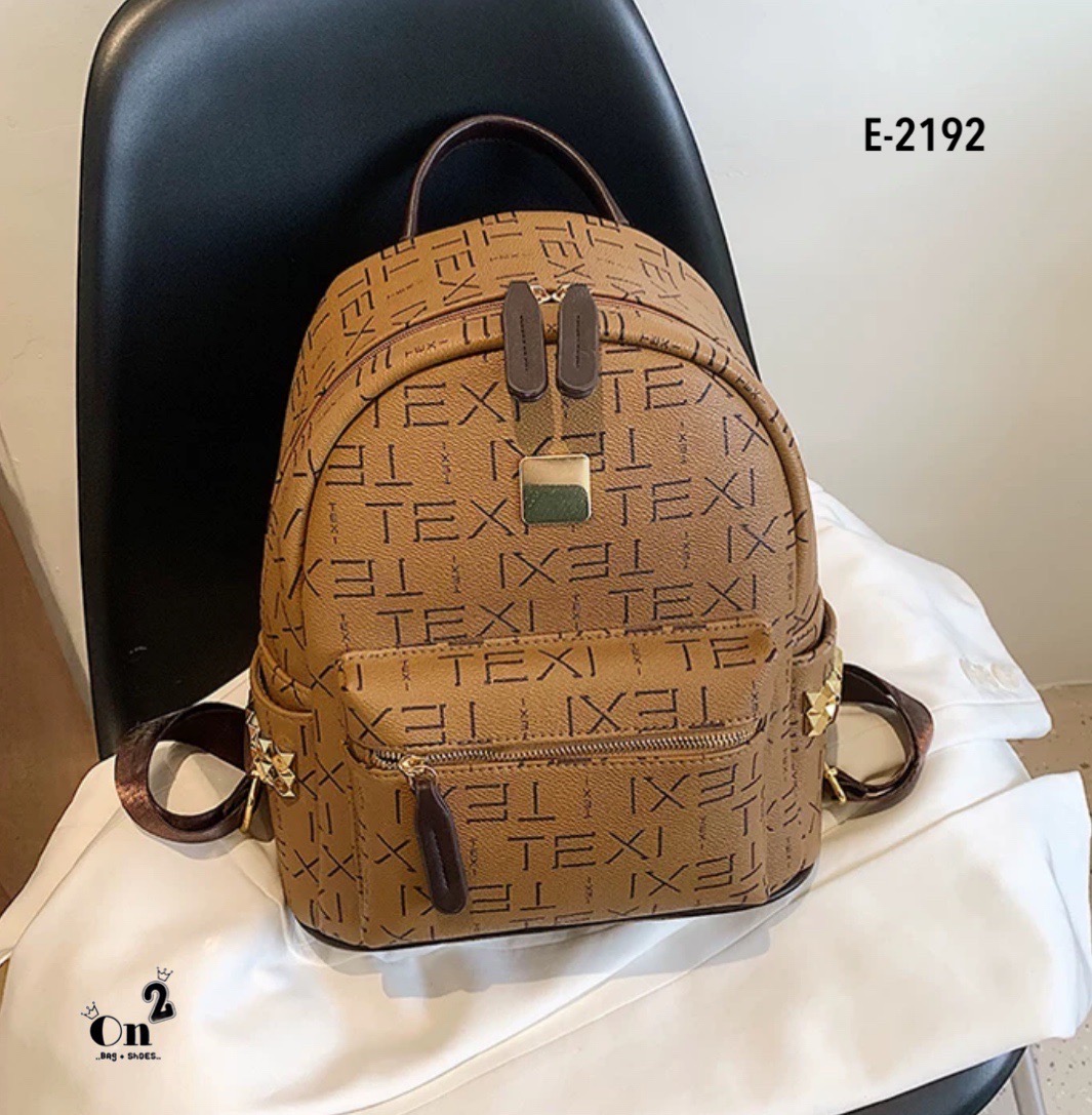 มาแล้วค่า เป้ Collection ใหม่ล่าสุด สวยไม่ไหว รุ่น everyday bag เป้ได้ สะพายได้พกใบเดียวจบ งานซิปใช้งานง่ายค่า