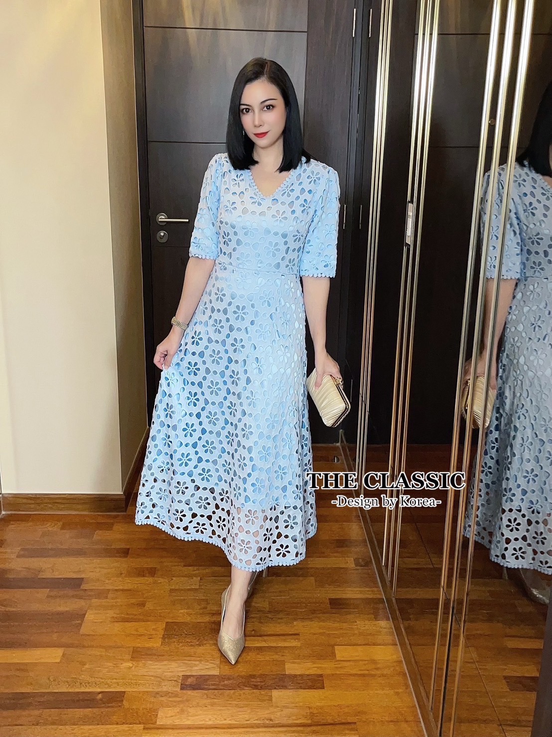 เดรสแฟชั่น เดรสลูกไม้ยาว ใช้ผ้าลูกขึ้นลายดอกไม้ เนื้อแน่นอย่างดีมีน้ำหนัก