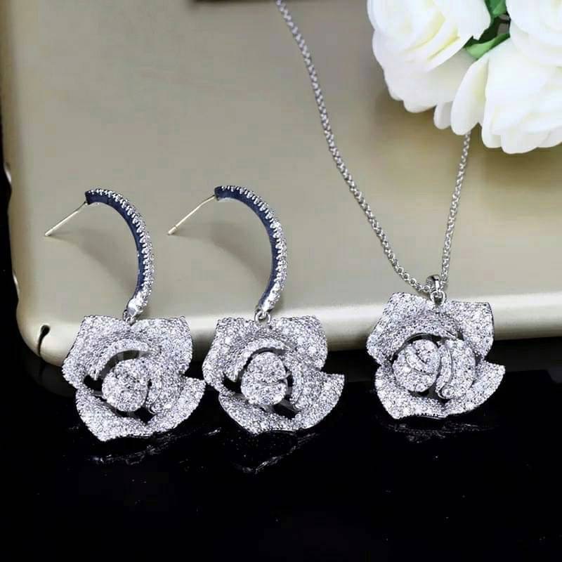 New Arrival !!!! เซตต่างหู+สร้อย งานเพชร CZ แท้ **เพชรรอบคอค่ะ** งานเพชรคัดทุกเม็ดค่ะ ของจริงสวยมั๊กๆเลยค่ะ ดีไซสวยน่ารักที่สุด เพชรเล่นไฟดีมากๆๆๆ เพชรใสวิ้ง ดีไซส์น่ารักมากๆคะ งานสวย เริ่ดดด เพชรสวยวิ้ง เด้งไฟ งานเกรดจิวเวอรี่อย่างดีมีคุณภาพจ้า