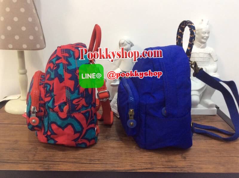 พร้อมส่ง รายละเอียด: New Arrival Kipling Mini nylon Backpack ( K12673 ) >> กระเป๋าเป้มินิรุ่นใหม่ล่าสุด วัสดุไนล่อน กันน้ำ บุด้วยนวมเพิ่มความนุ่ม เปิดปิด ด้วยซิป >>รูปทรงสวย ขนาดกะทัดรัด น้ำหนักเบา สีสันสดใส >>มาพร้อมสายถอดออกได้ สามารถ