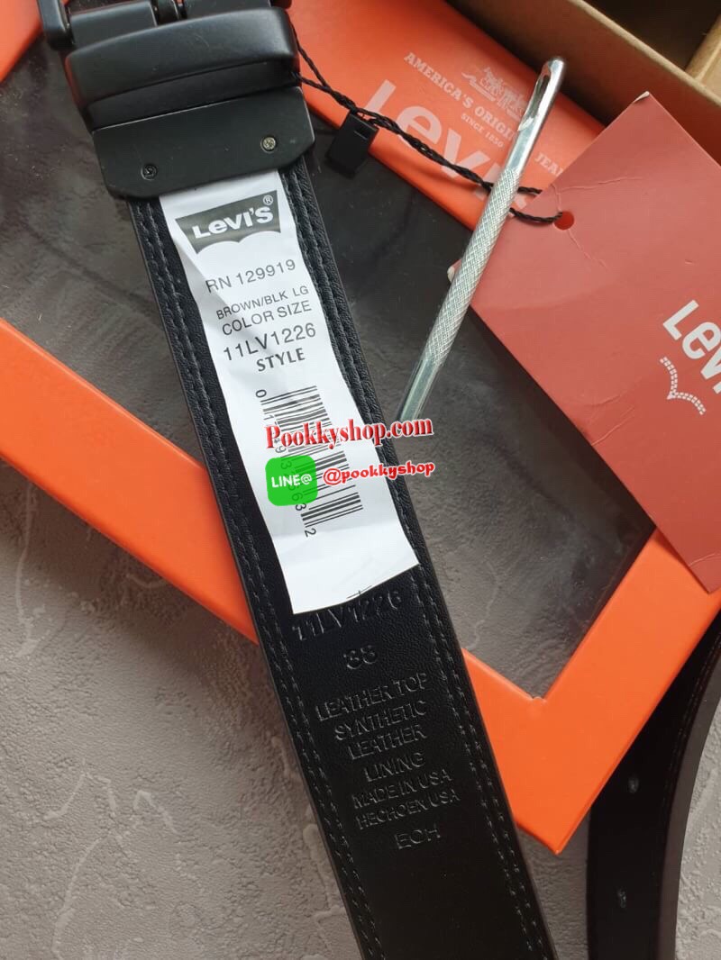 NEW ARRIVAL!! LEVI’S REAL LEATHER BELT & WALLET VALUE PACK ซื้อ1ได้ถึง2ใบ! เซทสุดคุ้ม! ได้ทั้งกระเป๋าสตางค์พับสองตอนและเข็มขัด วัสดุหนังวัวแท้ กระเป๋าสตางค์ปั้มโลโก้ด้านหน้า ภายในมีช่องใส่บัตร ช่องใส่ธนบัตร 2 ช่อง แยกเป็นสัดส่วน เข็มขัดด้านหนึ่งสีดำอีกด้า