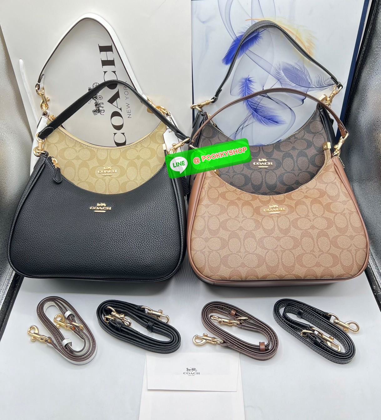 Coach Teri Hobo In Signature Canvas กระเป๋าคล้องไหล่และสะพายข้าง วัสดุแคนวาส+หนังแท้ เปิด-ปิดกระเป๋าแบบซิป ภายในโล่ง มีช่องซิป1ช่อง ช่องใส่ของจุกจิกอีก1ช่อง ด้านหลังมีช่องซิป1ช่อง มีสาย2เส้น สำหรับคล้องไหล่และสะพายข้าง