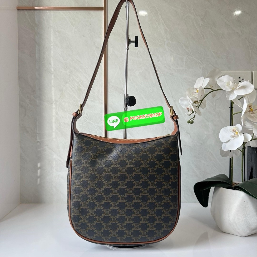 CELINE HELOISE CUIR TRIOMPHE BAG IN TRIOMPHE CANVAS AND CALFSKIN TAN 🔖กระเป๋าสะพายทรง HOBO รุ่นฮอตตลอดไม่มีเอ้าท์ ใบใหญ่จะสัมภาระได้เยอะ