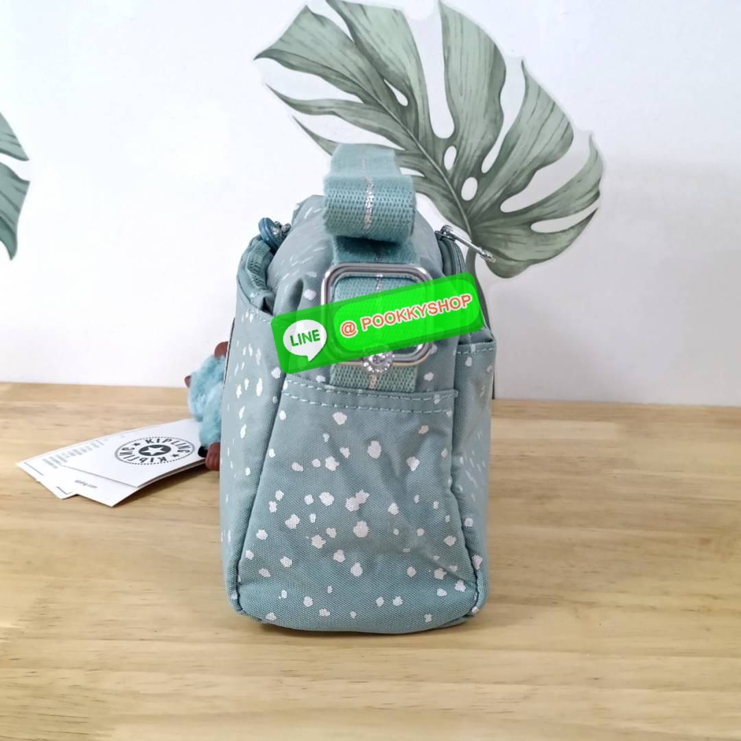 KIPLING Monkey program K16217 Seoul up sling bag รุ่น 3 ซิป สะพายข้าง ขนาดเล็กทรงสี่เหลี่ยมผืนผ้า วัสดุ Nylon 100% หลสกหลายฟังก์ชั่นใช้งาน ครบครันในใบเดียว