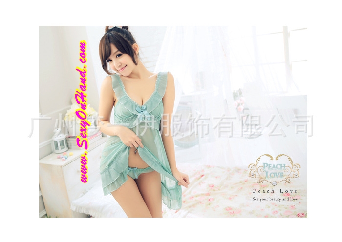 ชุดนอนเซ็กซี่ ชุดนอนซีทรู แต่งพีซทั้งตัว สีเขียวอมฟ้าอ่อน ติดริบบิ้น เนื้อผ้าทิ้งตัว เกรดPremium สวยเซ็กซี่ ยั่วยวนมากๆคะ+G-string
