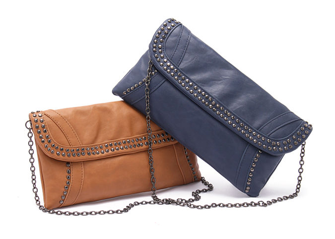 กระเป๋า Clutch มือ TONI BIANCO แบรนด์สุดหรูออสเตรเลีย สีครีม หนังหรูสุดนุ่ม สายโซ่ ถอดใส่ได้คะ