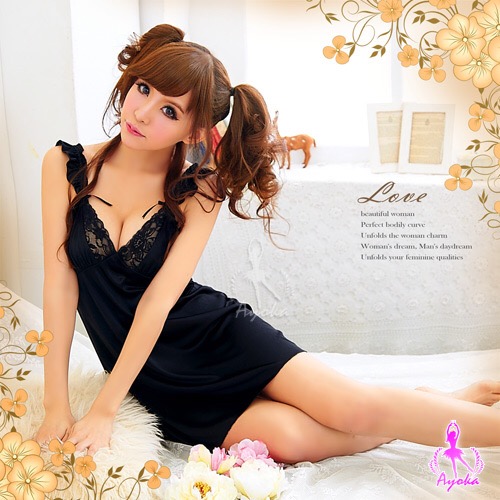 ชุดนอนเซ็กซี่ ผ้าไหมเทียม เล่นขอบลูกไม้ สีดำ นื้อผ้าละเอียดสวยหรู จับจีบระบาย สีโอรส สไตล์คุณหนูๆ