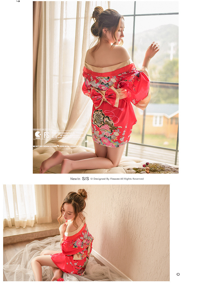 ชุดกิโมโน ซากุระ สีแดง ทอง แต่งสายคาด โบว์สำเร็จรูป สำเนา สำเนา