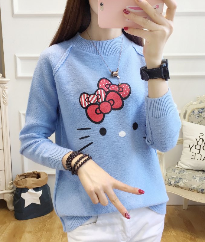 เสื้อกันหนาวไหมพรมนำเข้า : เสื้อกันหนาวไหมพรม เสื้อไหมพรม คอกลม สีฟ้า ลายคิดตี้ น่ารักๆ