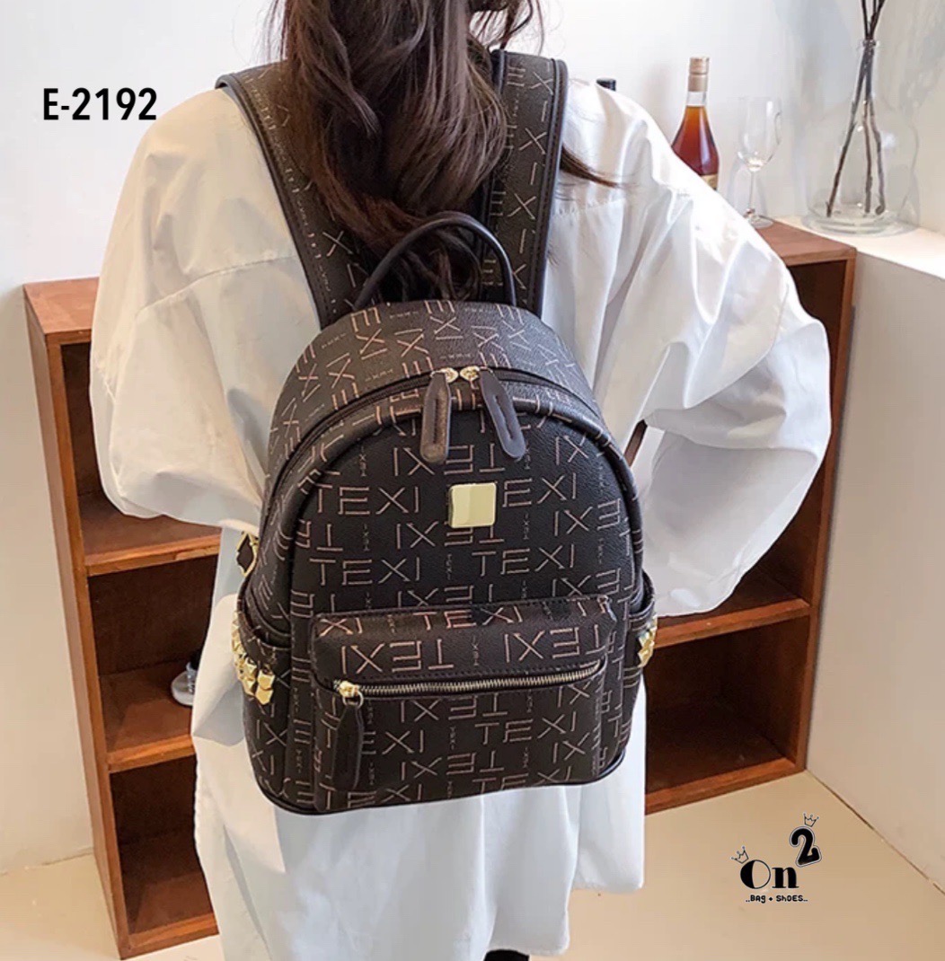 มาแล้วค่า เป้ Collection ใหม่ล่าสุด สวยไม่ไหว รุ่น everyday bag เป้ได้ สะพายได้พกใบเดียวจบ งานซิปใช้งานง่ายค่า