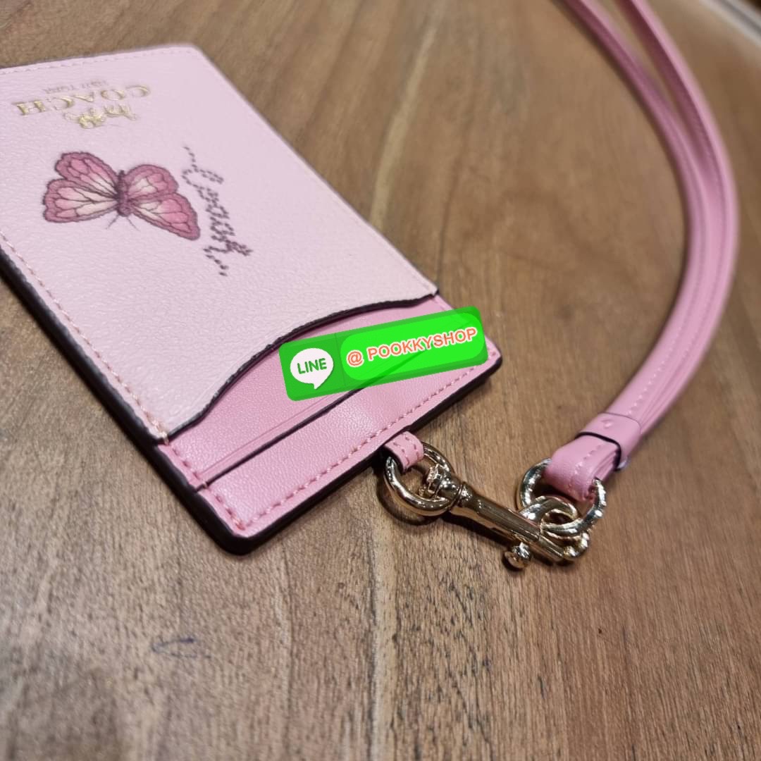 กระเป๋าใส่บัตรคล้องคอ Coach card holder ราคาพิเศษสุดๆ!!! ของหายาก!! ง่ายๆแบบไม่ธรรมดา!! คลาสสิคแต่มีดีเทลโดดเด่น!! กระเป๋าถนอมบัตร พร้อมสายคล้องคอ ดีไซน์ลวดลายสวย ดูดีทุกแบบ ใช้งานง่าย พกพาสะดวก จะใส่บัตรพนักงาน บัตรเครดิต บัตรปชช. ใบขับขี่ และบัตรอื่นๆที