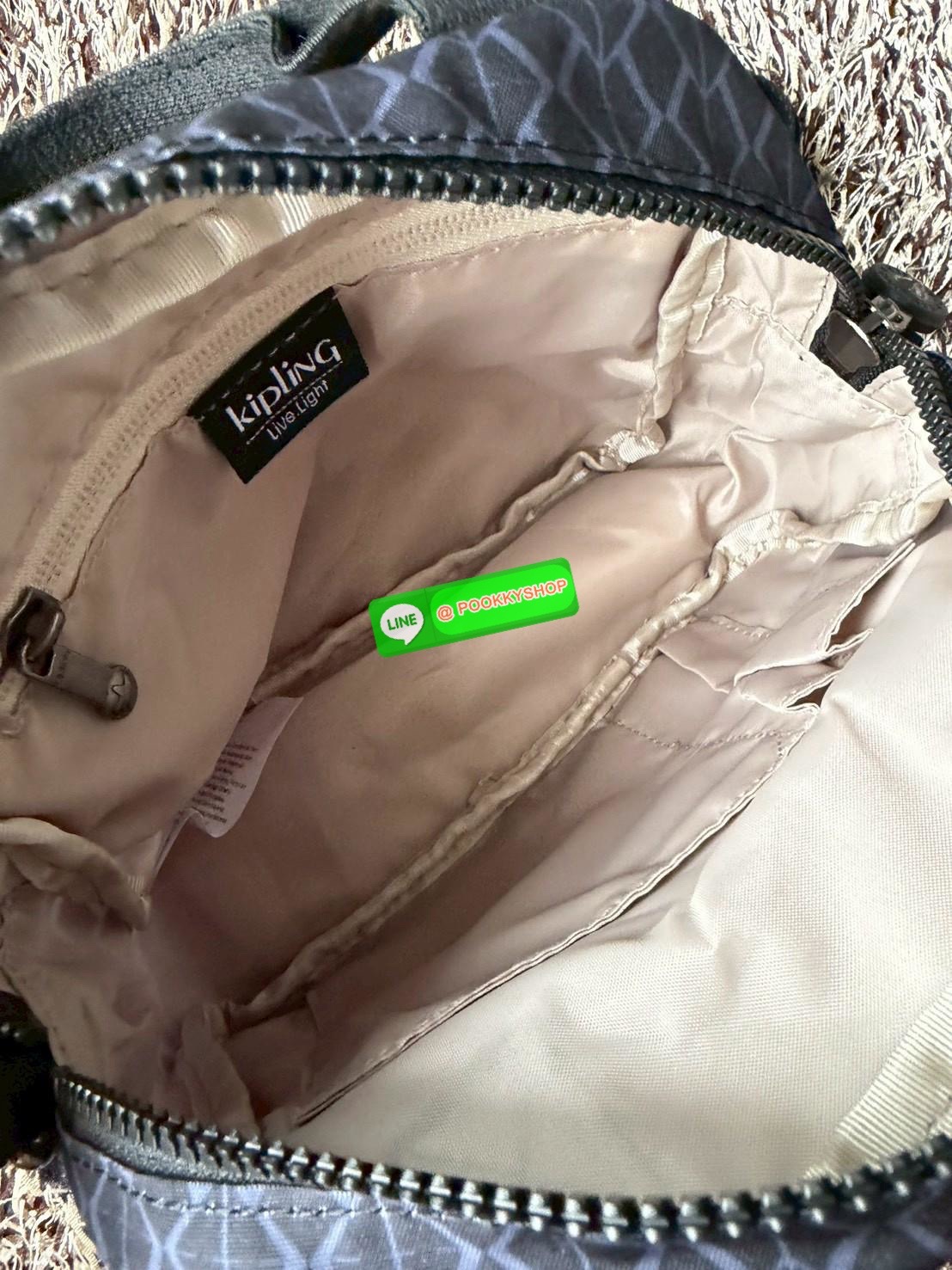 💕Kipling Unisex Shoulder Bag Defea กระเป๋าสะพายข้าง Defea Mini ที่ตอบโจทย์ทุกวันของคุณ ไม่ว่าคุณจะออกไปทำธุระประจำวัน หรือพบปะกับเพื่อนฝูง Defea Mini เป็นกระเป๋าที่น่ารักและน้ำหนักเบา ที่สุดในคอลเล็กชัน