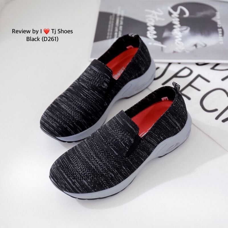 พร้อมส่ง เกร๋ขนาดนี้อดใจไหวหรา รองเท้าผ้าใบเพื่อสุขภาพนำเข้า ที่สวยเกร๋สุดๆ STYLE SKECER วัสดุดีทั้งหมด พื้นยางอย่างดี รองเท้ารุ่นนี้น้ำหนักเบ๊าเบาใส่นิ้มนิ่ม Support เท้าได้ดีมาก ทำให้เดินนุ่มสบายเท้า ใครที่กำลังรองเท้าดีๆ รุ่นนี้เหมาะมาก ของจริงงานดีคุณ