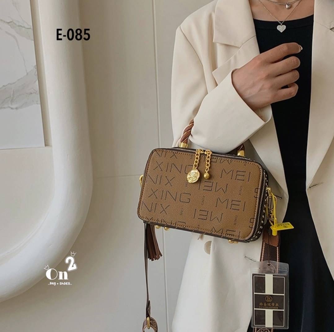 Must have 🔥✨ ทรง tote งานสไตล์แบรนด์ พร้อมส่งงานดีมาก ใช้ได้ตลอดกาล แนะนำว่าควรมีไว้เลยค้า ลายโมโนแกรม งานปังสวย คุณภาพสุด