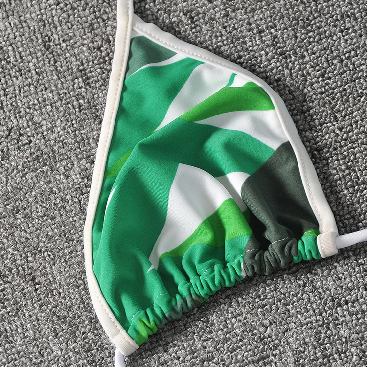 ชุดว่ายน้ำ บิกินี่เซ็ท ทูพีซ แบบผูก ลายพราง ขาวเขียวอ่อน เนื้อผ้าหนา อย่างดี งานญี่ปุ่น หลุดโรงงานสินค้าจำกัดคะ