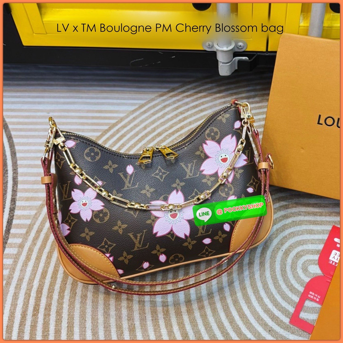 LV x TM Boulogne PM Cherry Blossom bag กระเป๋าสะพาย ดีไซน์คลาสสิครุ่นสุดปัง ปรับลุคให้มีชีวิตชีวาด้วยลายดอกไม้ซากุระเชอรี่บลอสซั่ม คอลใหม่สุดเอ็กซ์คลูซีฟ โมโนแกรมแคนวาสสุดไอคอนิกพิมพ์ลายดอกไม้สีสดใสคลาสสิค ขนาดกำลังดี ใช้งานได้สะดวกคล่องตัว ปากกระเป๋ามีซิ