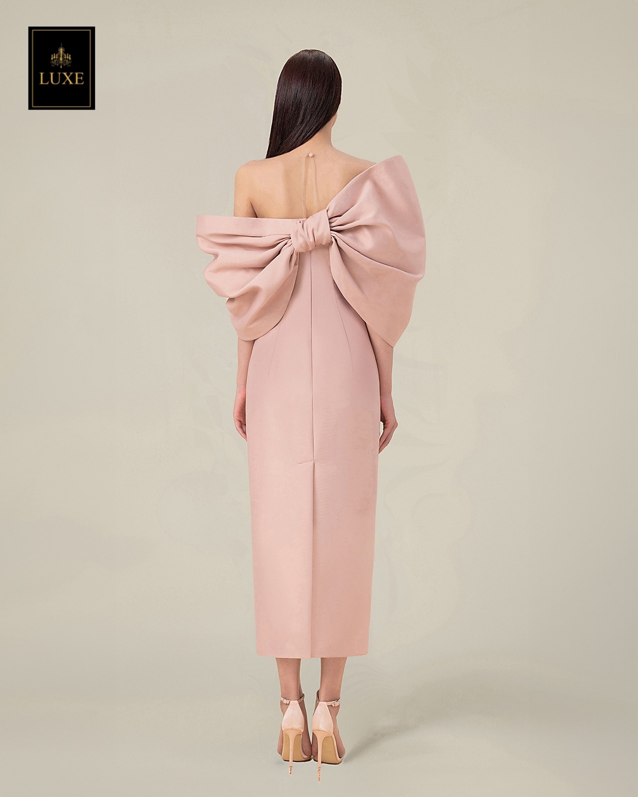 เดรสแฟชั่น มีดี้เดรสเสื้อคอกลมแขนกุด แต่งด้วยผ้าซีทรูสีนู้ด