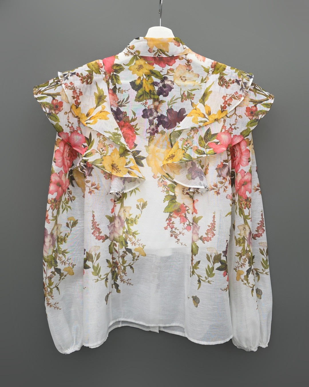 ชุดเซทแฟชั่น เซ็ตเสื้อคอกลมแขนยาว+กระโปรงยาว แต่งระบายตัวเสื้อหน้าและหลัง