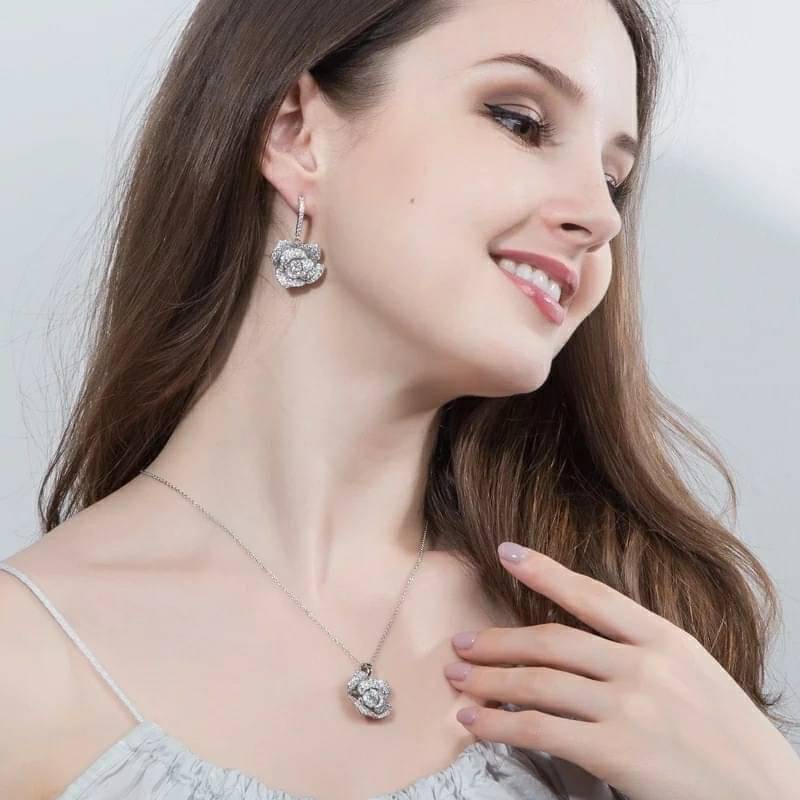 New Arrival !!!! เซตต่างหู+สร้อย งานเพชร CZ แท้ **เพชรรอบคอค่ะ** งานเพชรคัดทุกเม็ดค่ะ ของจริงสวยมั๊กๆเลยค่ะ ดีไซสวยน่ารักที่สุด เพชรเล่นไฟดีมากๆๆๆ เพชรใสวิ้ง ดีไซส์น่ารักมากๆคะ งานสวย เริ่ดดด เพชรสวยวิ้ง เด้งไฟ งานเกรดจิวเวอรี่อย่างดีมีคุณภาพจ้า