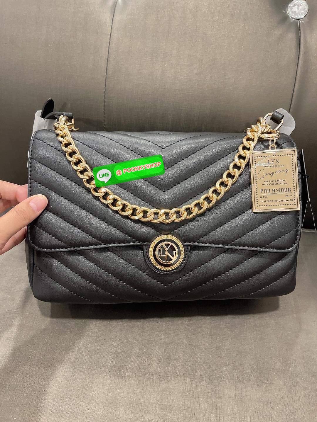 แท้ Outlet กระเป๋า Lyn คอลเลคชั่นใหม่ สะพายข้างน่ารักๆ