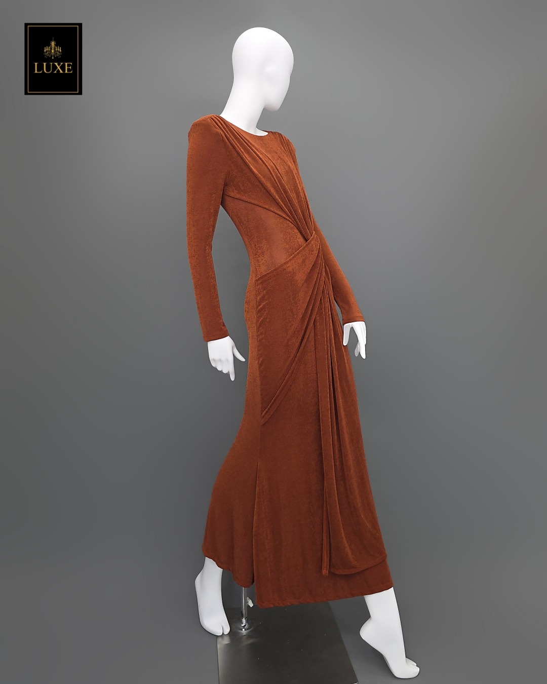 เดรสแฟชั่น แม็กซี่เดรสเสื้อคอกลมแขนยาว เสริมไหล่ กระโปรงยาวคลุมข้อเท้า