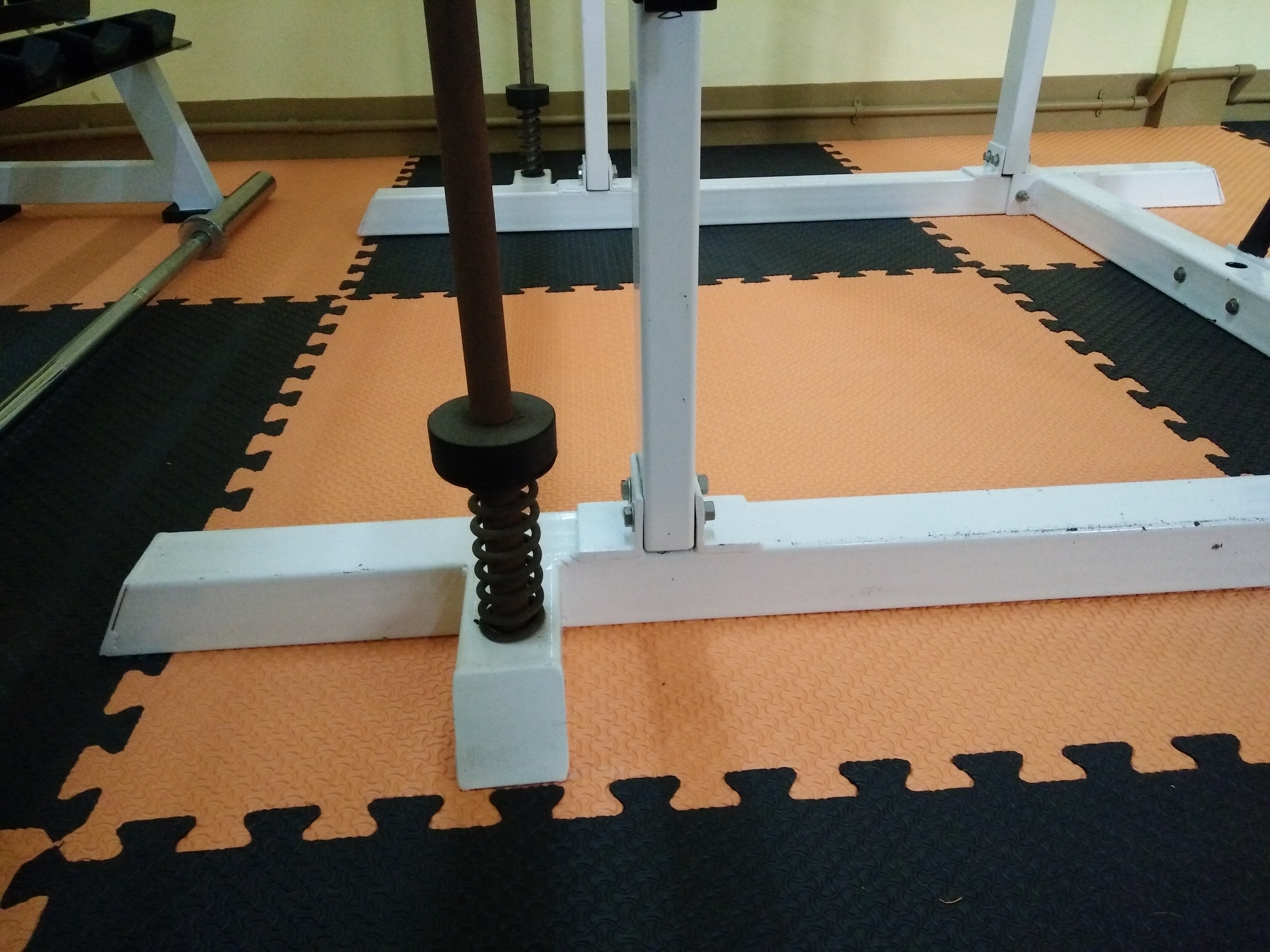 แผ่นยางปูพื้น แบบจิ๊กซอ ขนาด 1 x 1 เมตร หนา 25 มม.