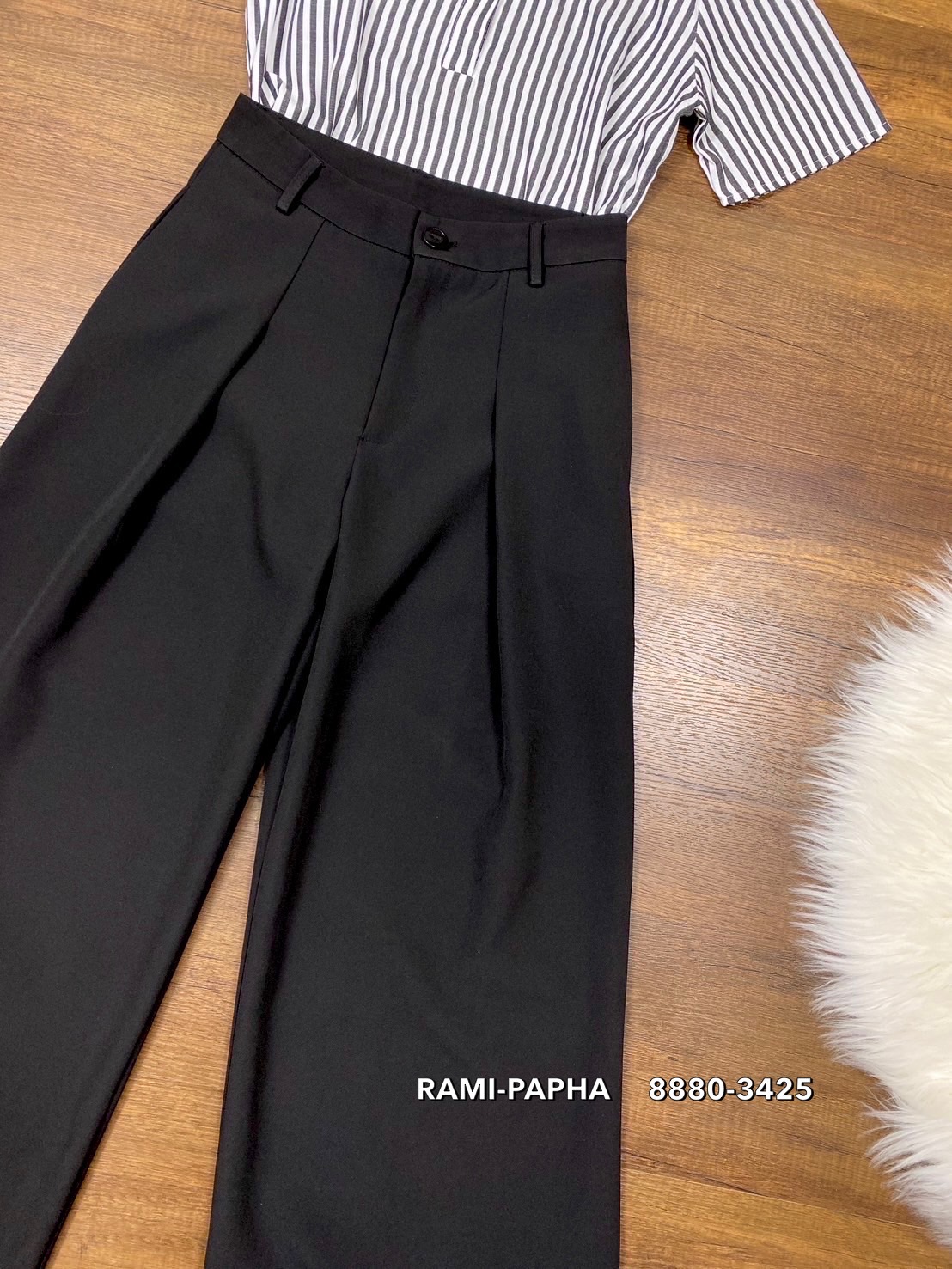 ชุดเซทแฟชั่น เสื้อเชิ้ตแขนสั้นคอปกเก๋ๆ ลายริ้วทางตรงสีสวยคลาสสิค ดีเทลสวยเก๋ กระดุมอกซ่อน