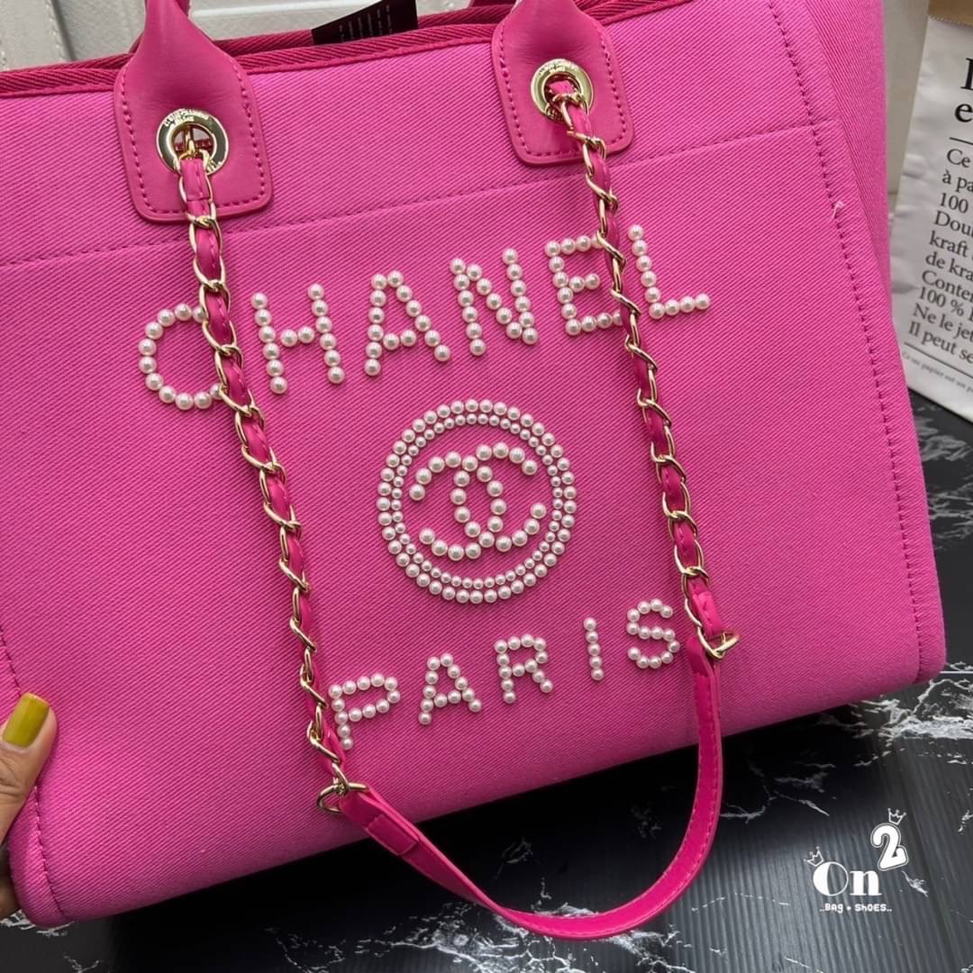 Chanel Bag Chanel ทรง tote หน้าปักมุกโลโก้แบรนด์ งานซิปใบใหญ่จุของได้เยอะ สาวๆนักช้อปห้ามพลาดน้า