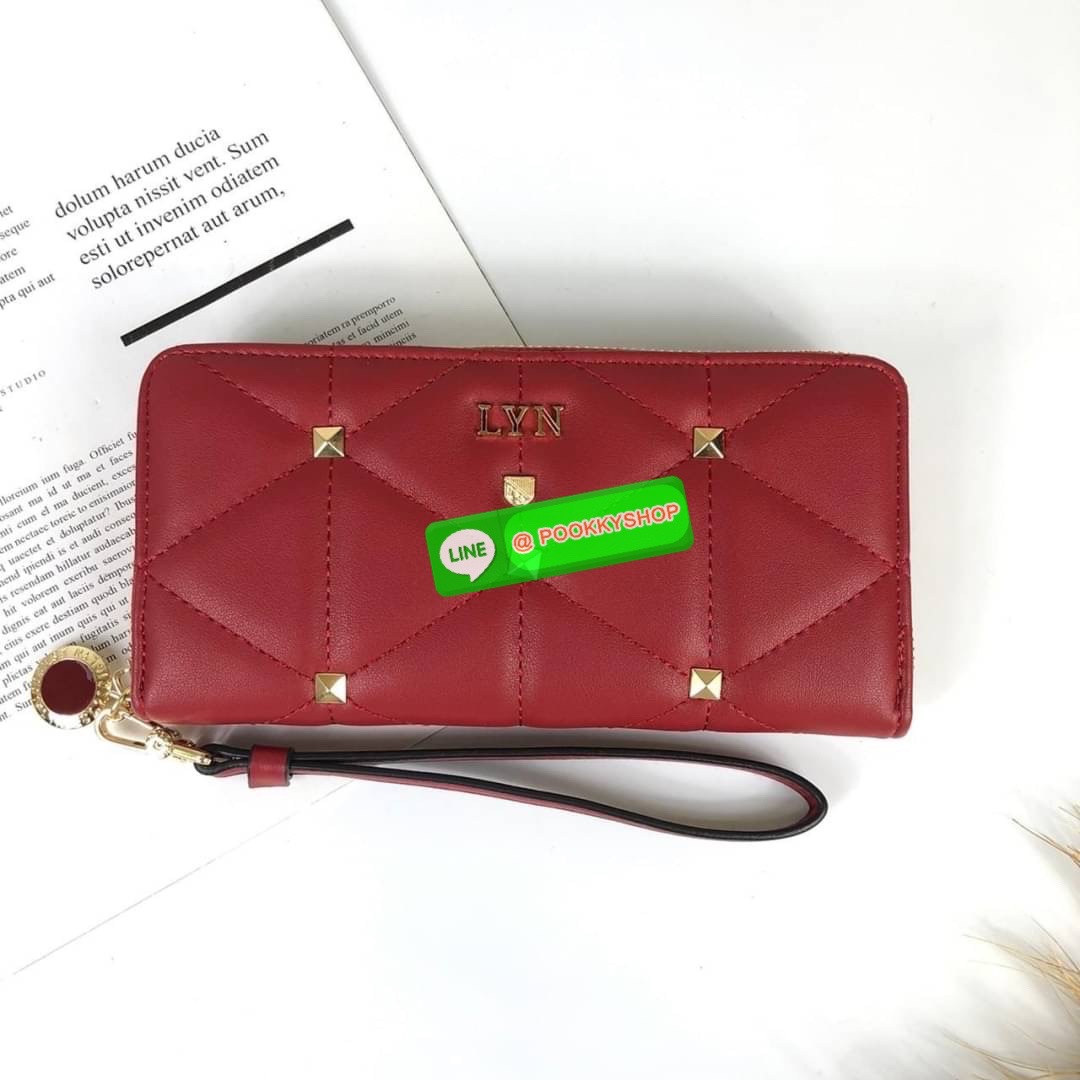 LYN Long Wallet กระเป๋าสตางค์ใบยาว เปิด - ปิดกระเป๋าด้วยซิป ด้านในมีช่องใส่บัตร ช่องใส่ธนบัตร ช่องใส่รูป และช่องซิปใส่เหรียญค่ะ