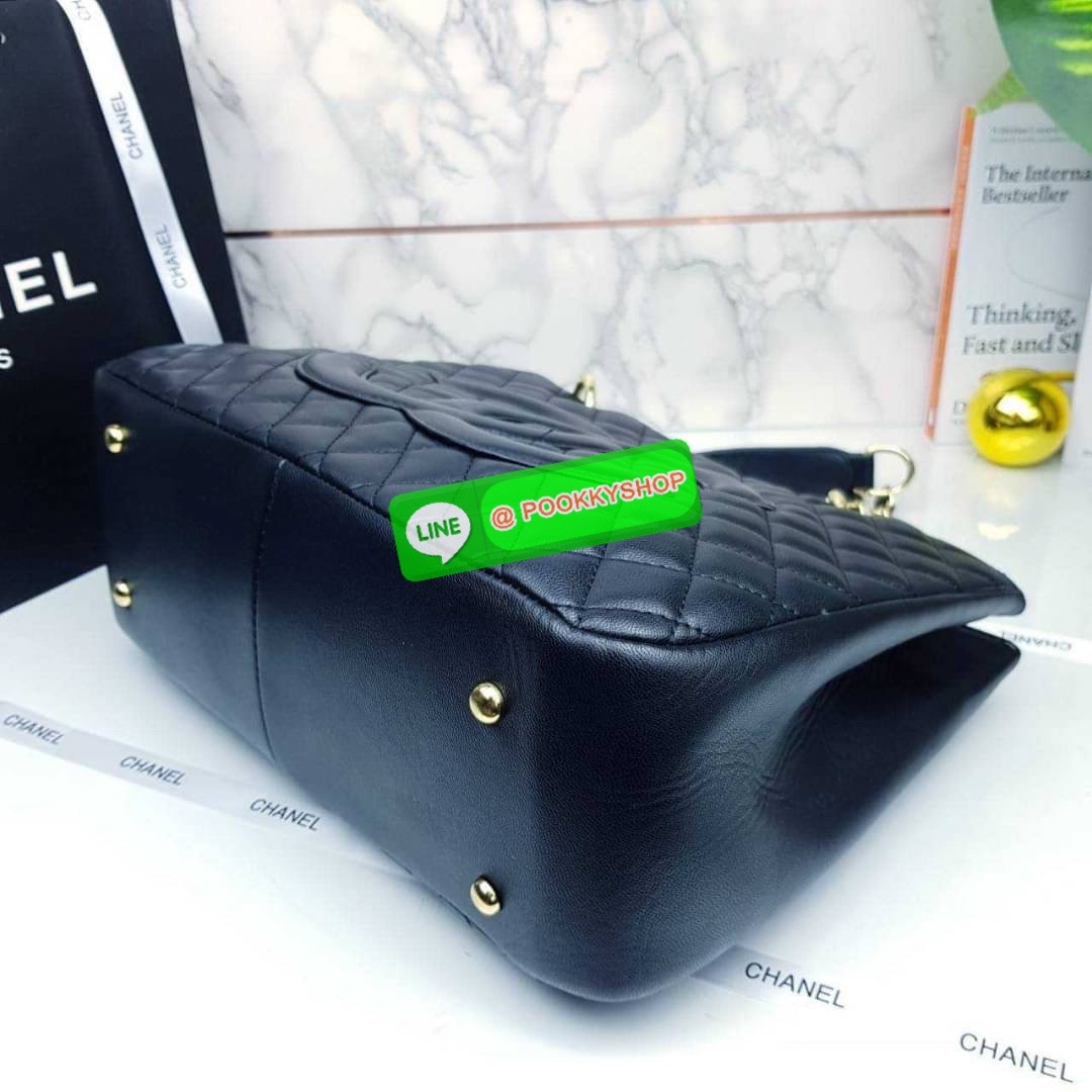 CHANEL BAG VIP GIFT WITH PURCHASE (GWP) จาก CHANEL DUTY FREE COUNTER (CHN546) กระเป๋าสะพาย รุ่น tote ทรงสวย ขนาดกำลังดี จุของได้เยอะ
