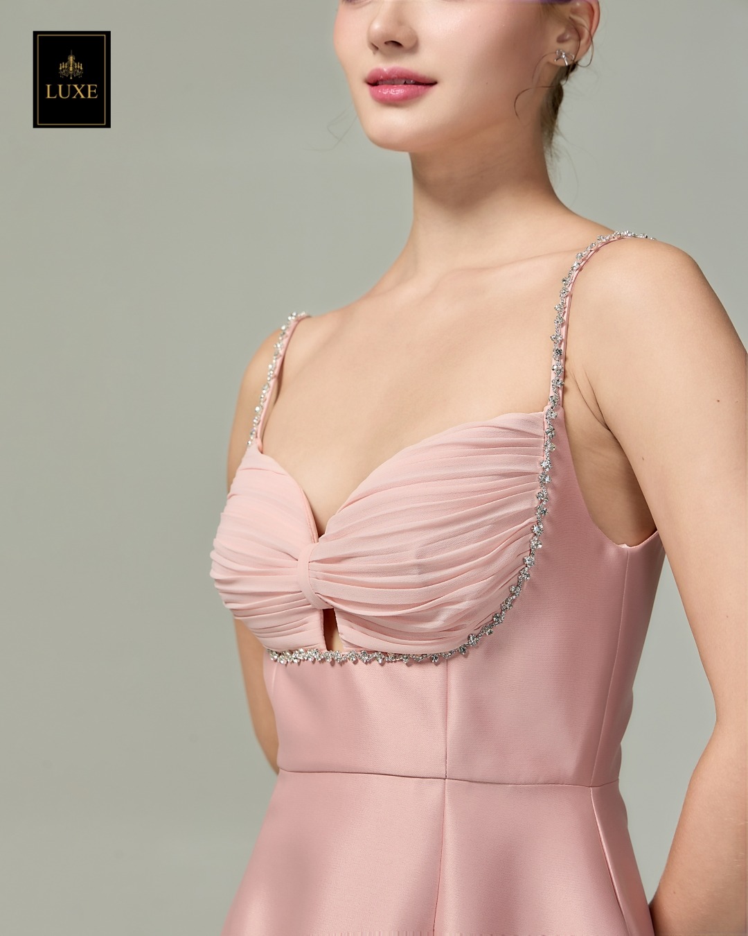 เดรสแฟชั่น เดรสเสื้อสายเดี่ยว กระโปรงทรงเอ