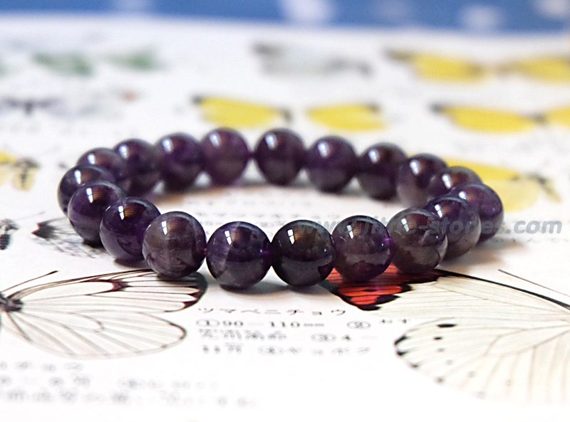 ++ Amethyst - อเมทิสต์ เม็ดกลม ขนาด 10 mm ร้อยด้วยเอ็นยืด ++